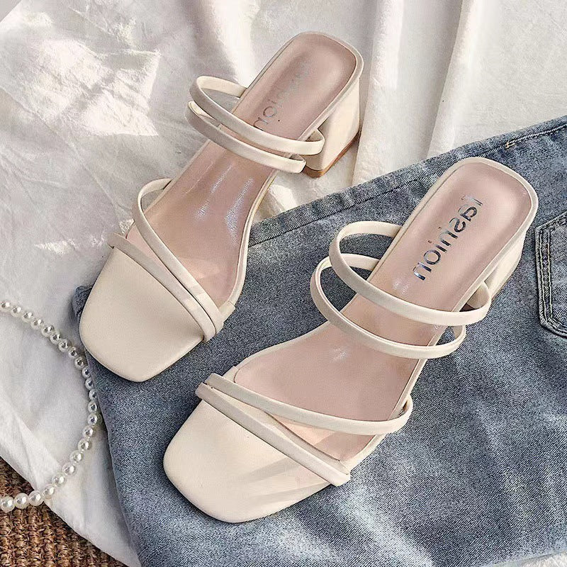 New mid-heeled sandals for women to wear as outerwear, thick heels and one-strap shoes for women