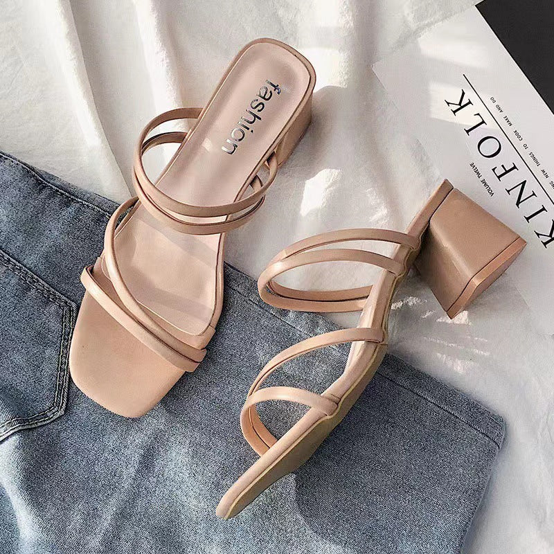 New mid-heeled sandals for women to wear as outerwear, thick heels and one-strap shoes for women