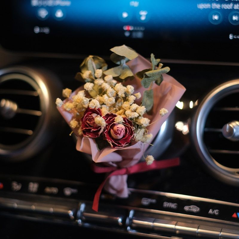 Car perfume aromatherapy high-end car air outlet long-lasting light fragrance (letters can be customized)