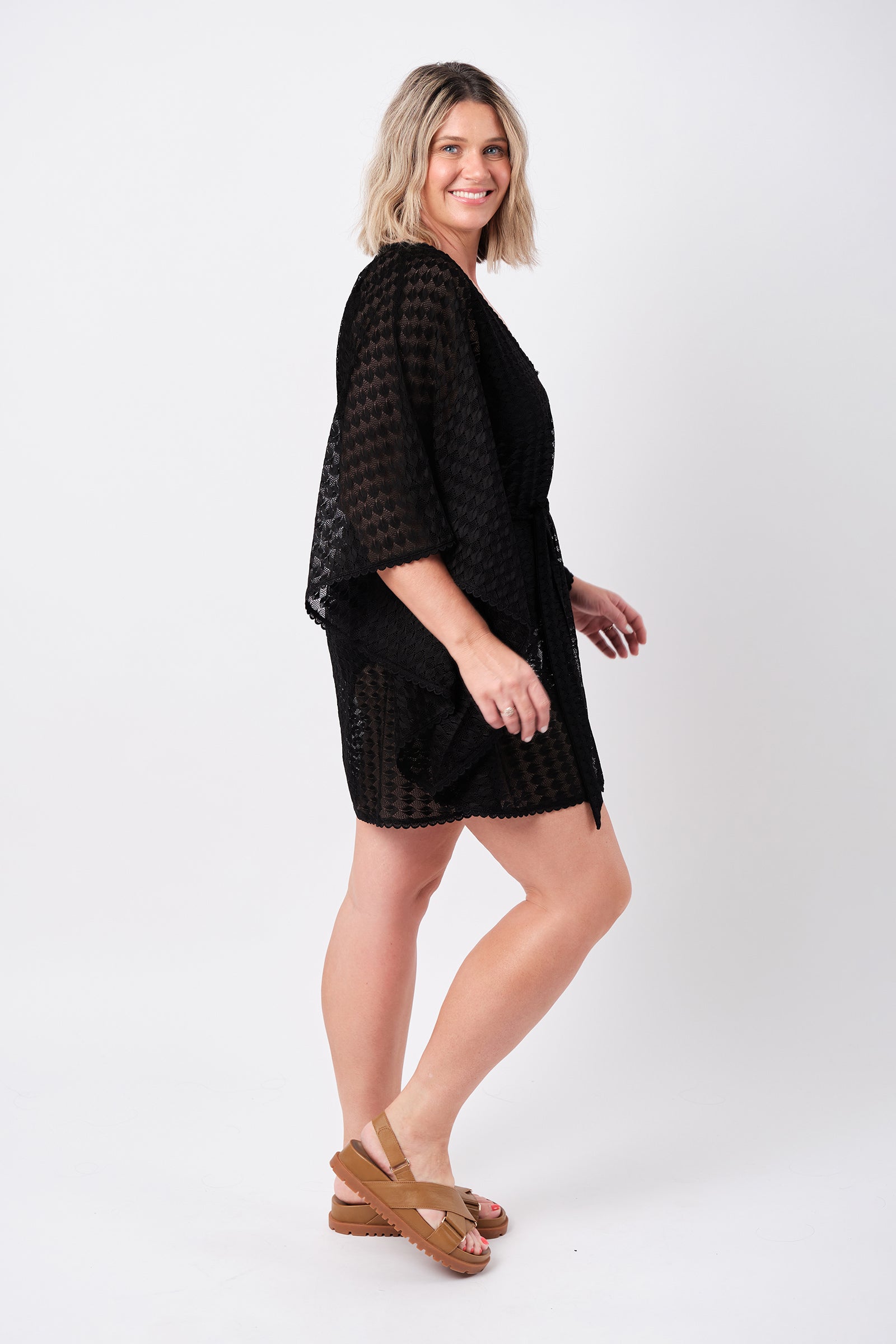 Scalloped Lace Kaftan BLACK
